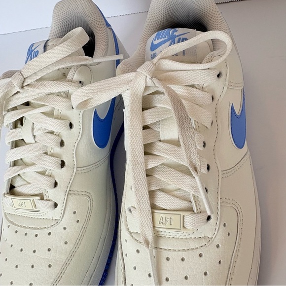 Nike Air Force 1 Low White University Blue Size 6Y Youth DC9486-104 - Picture 3 of 11